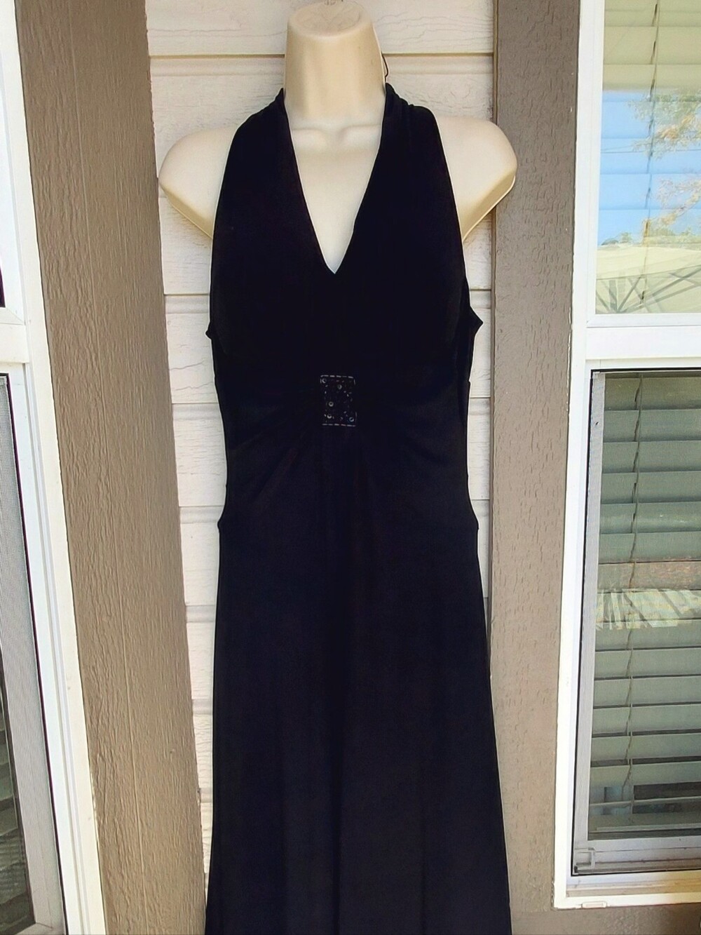 Black Halter V-Neck Maxi Dress Size 6 - Jessica Howard Evenings